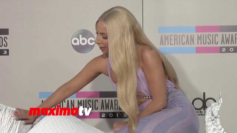 Lady Gaga Rides A HORSE 2013 American Music Awards Red Carpet FULL VIDEO