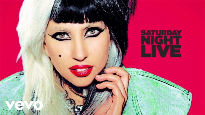 Lady Gaga – Born This Way (Live on SNL)